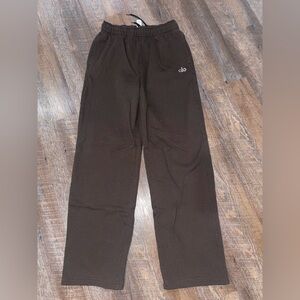 Alo Accolade Straight Leg Sweatpant